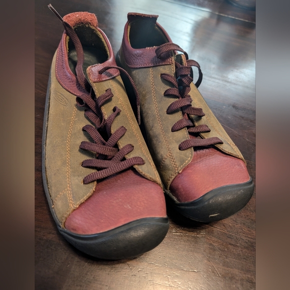 Keen Shoes - Keen Dual Color Suede Xt 0506 Sport Hiking Walking Shoes Women's 9. Red/Green